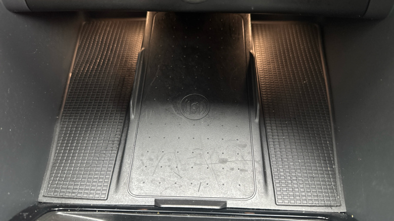 Volvo XC40 2.0 B3P Plus Black Edition 5dr Auto Petrol Estate